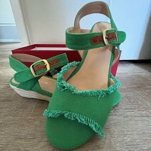 NWT Green Low Heel Espadrilles